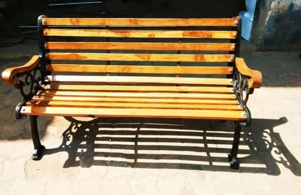 Arahant Wooden Deluxe Bench - Image 1